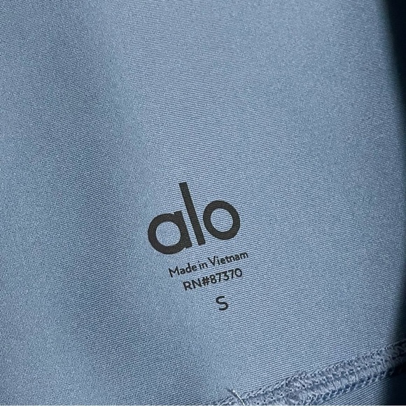 Alo Yoga Women's High Waist Sequence Legging in Blue Jean Sz Small - Picture 5 of 10